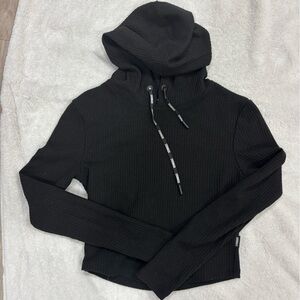 STRONGER Brand Black Hoodie Long Sleeve Athletic Crop Top Medium